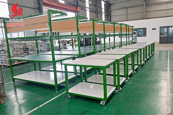 gia-ban-thao-tac-cong-nghiep 2024.jpg (267 KB)